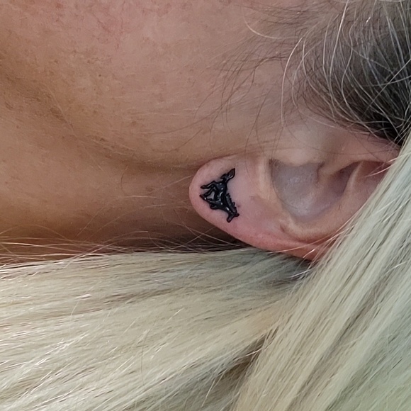 🔥LAST PAIR🔥 MUSTANG STUD EARRINGS - Picture 3 of 5